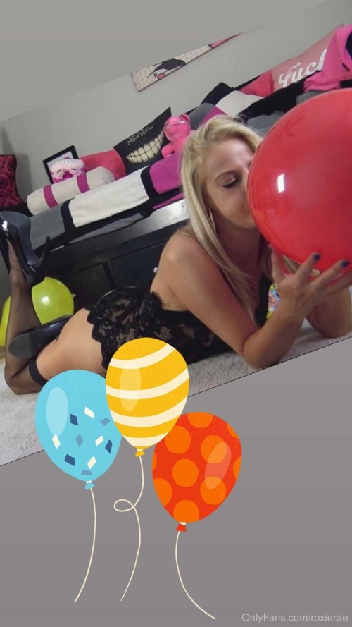 roxierae 01 06 2019 7133407 Photo Set of my sexy balloon blowing in li
