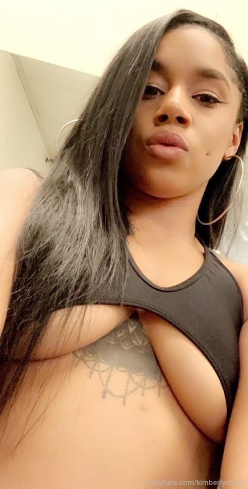 kimberlychixxx 05 08 2021 2184389935 onlyfans.com fuechulamami make sure to show my girly some love
