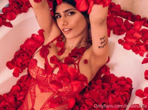 miakhalifa 12 03 2021 2052938678 Another photo dump of my old Patreon content. Message me and I'll s